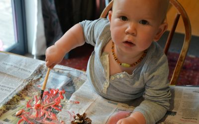 How to Entertain a Toddler with a Newborn (Without Resorting to Screens)